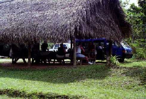 fb000228.jpg