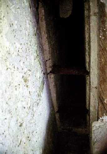 fb000425.jpg