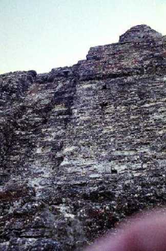 fb000431.jpg