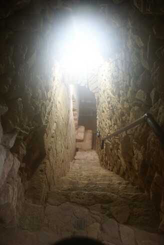 fg000766.jpg